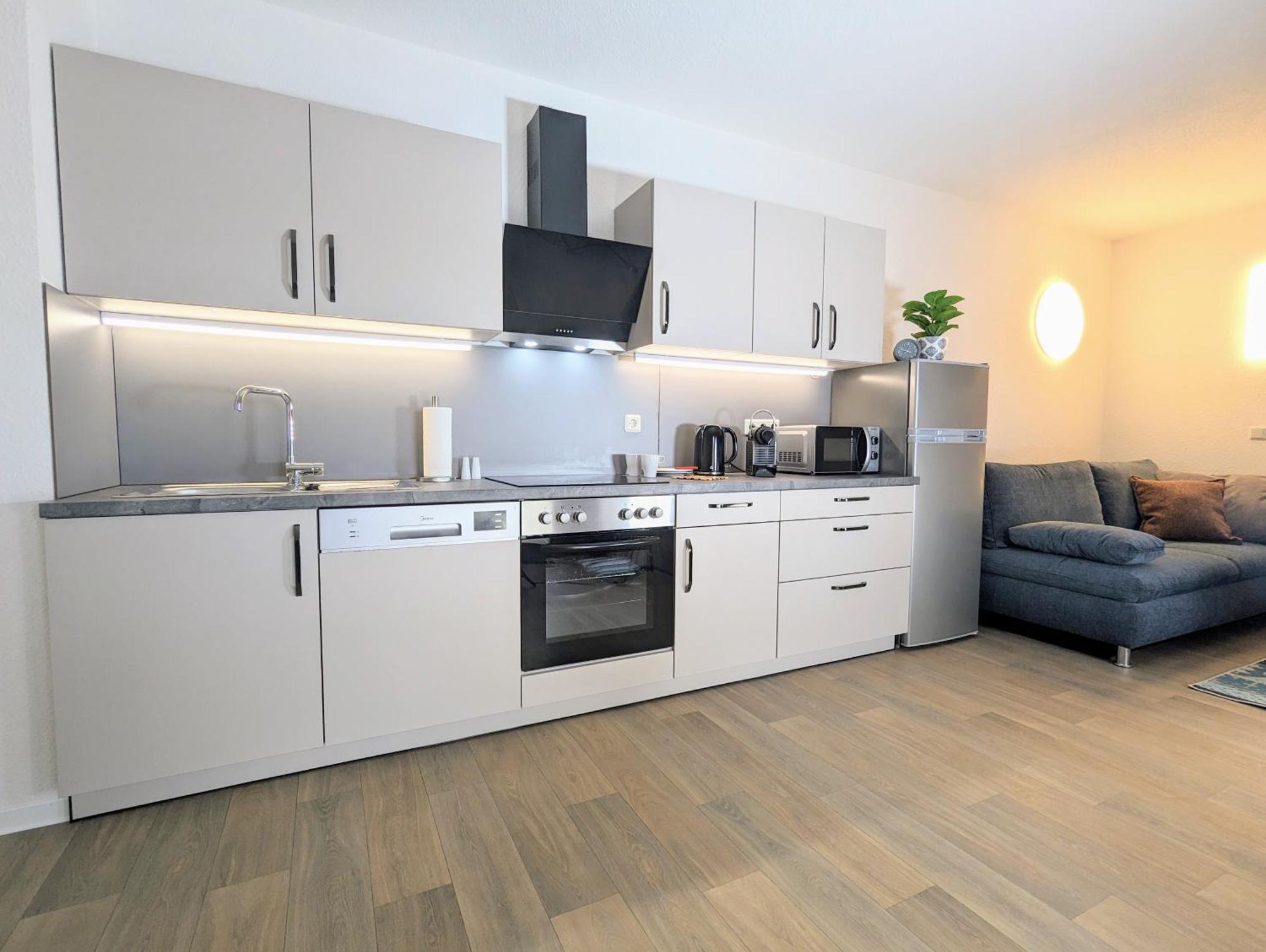 Fewo Urban Gotha - Apartment Orangerie - Am Schlosspark- Parken An Der Der Tuer- Barrierefrei, 900 Meter Zum Bahnhof - Wallbox Εξωτερικό φωτογραφία